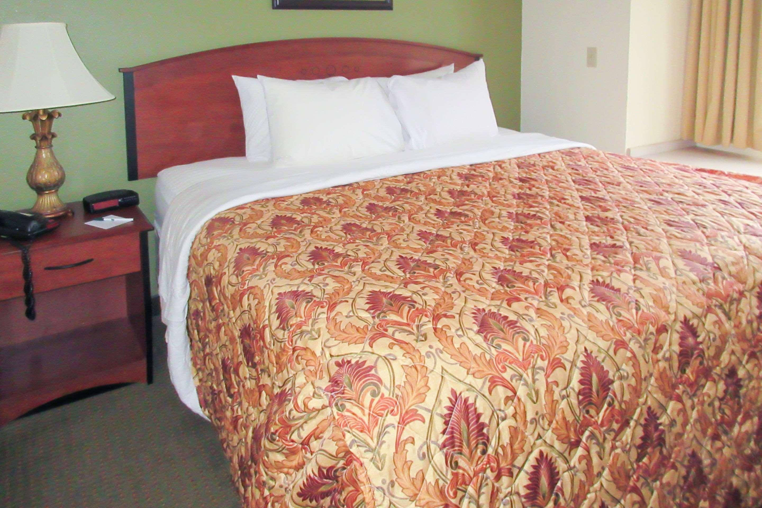 Quality Inn & Suites Prestonsburg Next To Mountain Arts Center エクステリア 写真