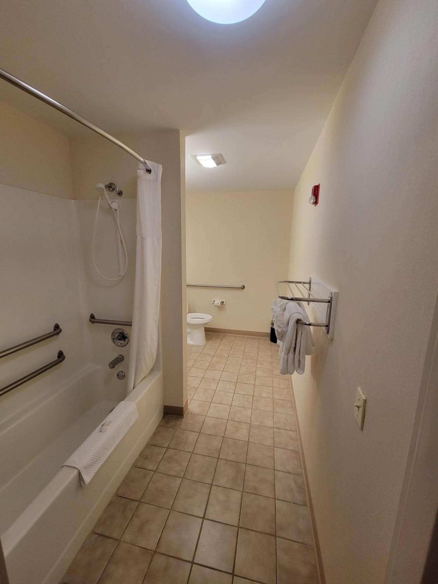 Quality Inn & Suites Prestonsburg Next To Mountain Arts Center エクステリア 写真