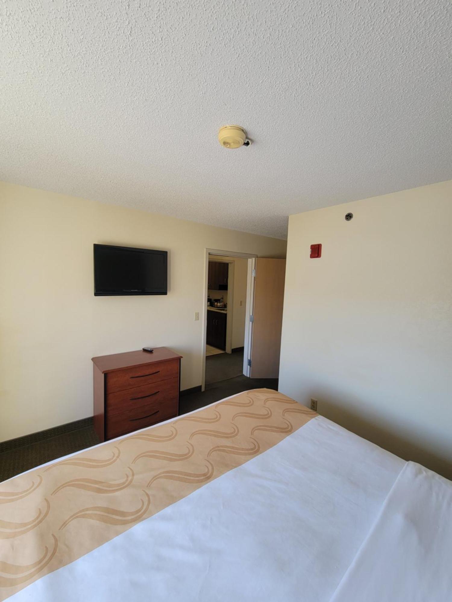 Quality Inn & Suites Prestonsburg Next To Mountain Arts Center エクステリア 写真