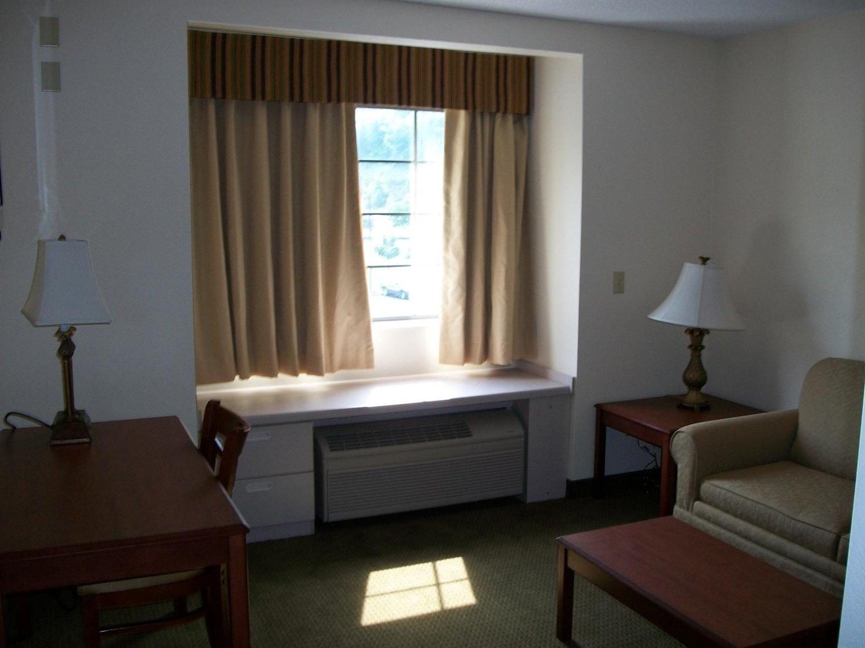 Quality Inn & Suites Prestonsburg Next To Mountain Arts Center エクステリア 写真