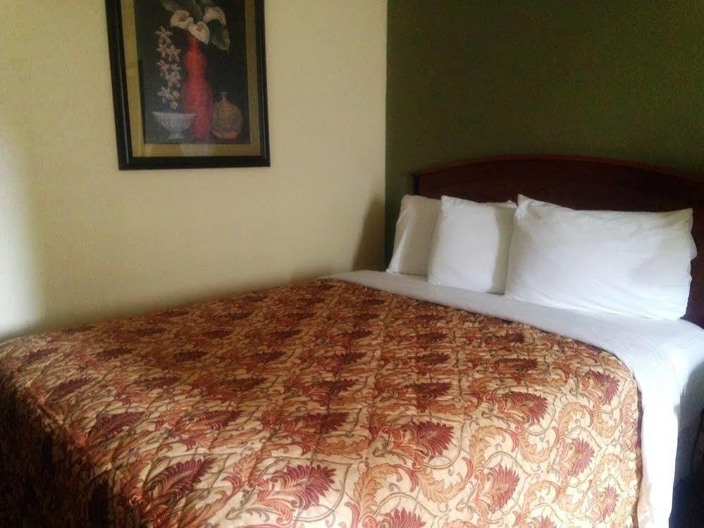 Quality Inn & Suites Prestonsburg Next To Mountain Arts Center エクステリア 写真