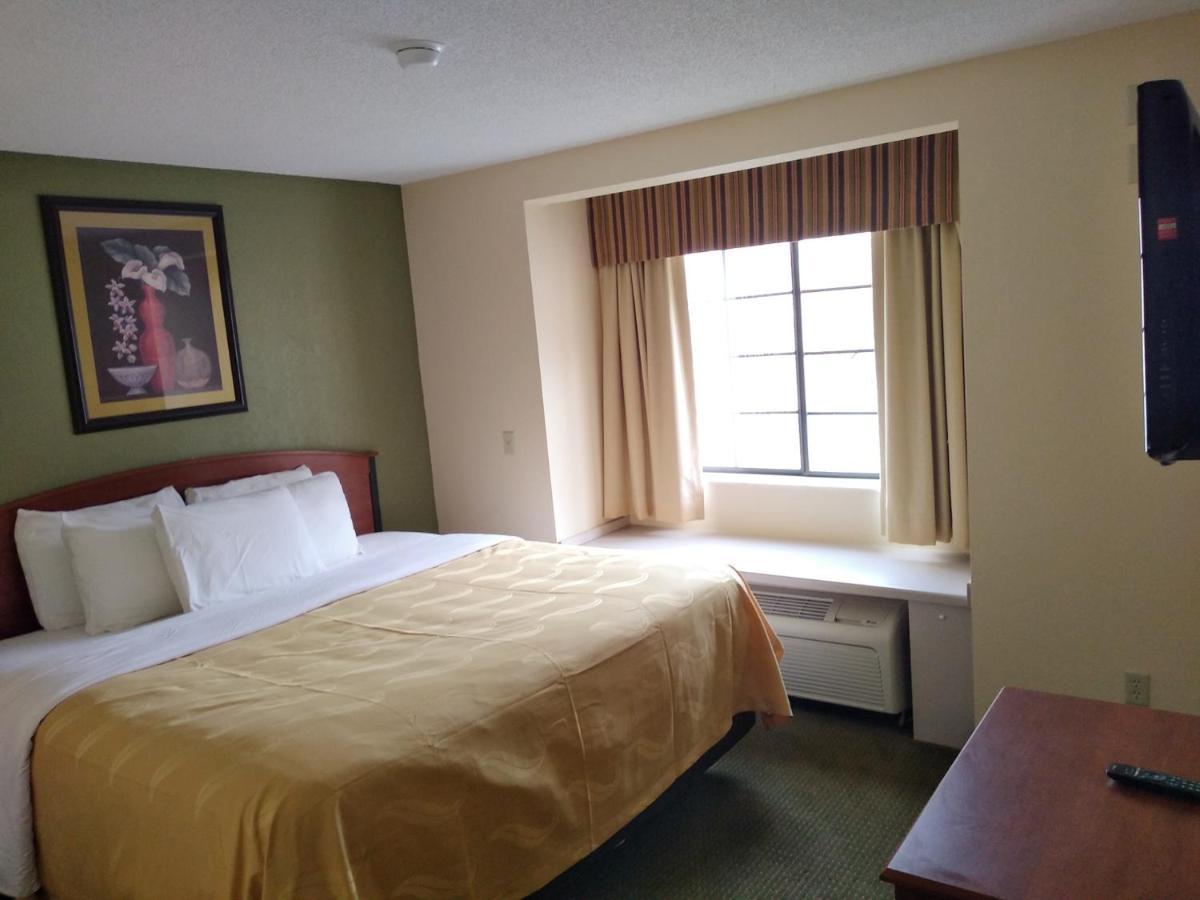 Quality Inn & Suites Prestonsburg Next To Mountain Arts Center エクステリア 写真